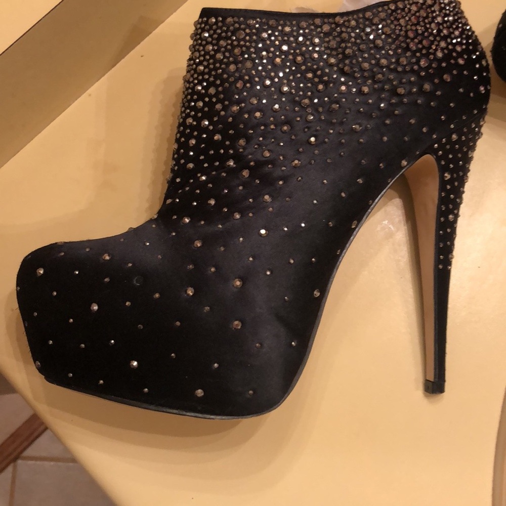 Aldo Heel ankle booties